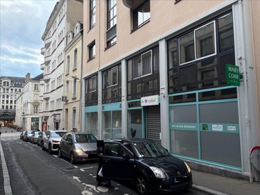 Fonds et murs commerciaux a vendre Le Mans 72000 Sarthe 112 m2  162980 euros