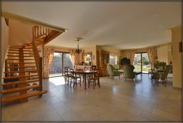Maison a vendre Le Rheu 35650 Ille-et-Vilaine 246 m2 8 pièces 616800 euros