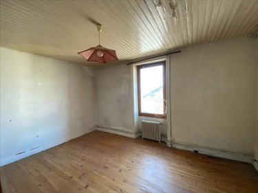 Immeuble a vendre Aurillac 15000 Cantal 410 m2  286200 euros