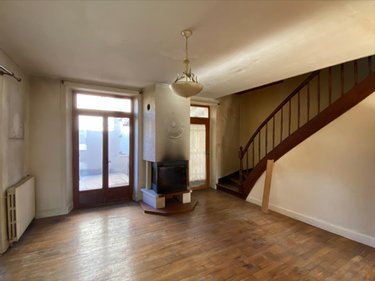 Immeuble a vendre Aurillac 15000 Cantal 410 m2  286200 euros