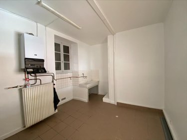 Immeuble a vendre Aurillac 15000 Cantal 410 m2  286200 euros