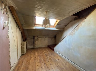Immeuble a vendre Aurillac 15000 Cantal 410 m2  286200 euros