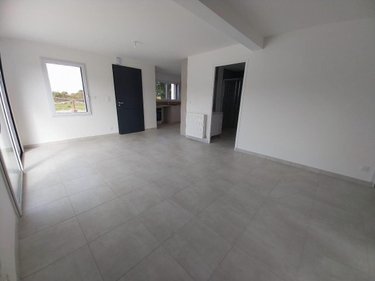 Location maison Dol-de-Bretagne 35120 Ille-et-Vilaine 94 m2 4 pièces 1100 euros