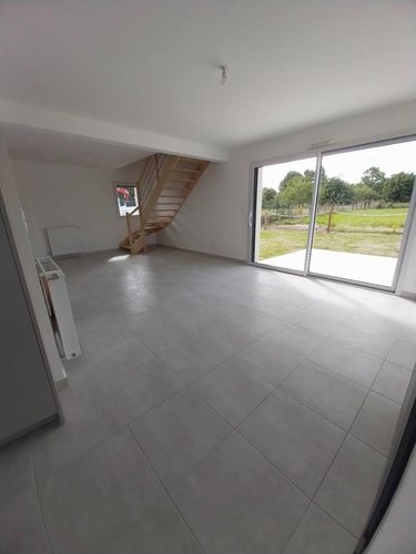 Location maison Dol-de-Bretagne 35120 Ille-et-Vilaine 94 m2 5 pièces 1150 euros