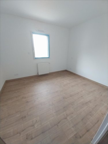 Location maison Dol-de-Bretagne 35120 Ille-et-Vilaine 94 m2 4 pièces 1250 euros