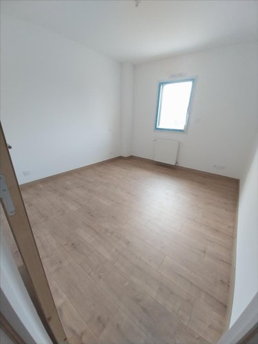 Location maison Dol-de-Bretagne 35120 Ille-et-Vilaine 94 m2 4 pièces 1250 euros