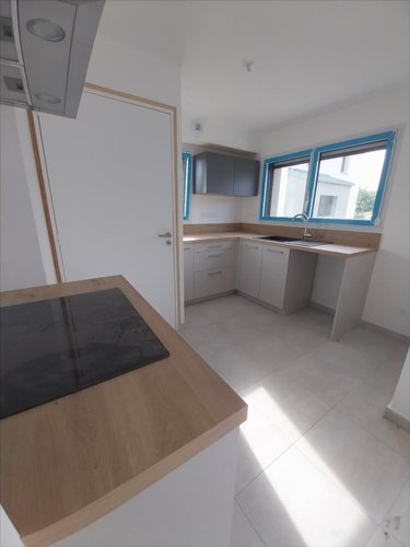 Location maison Dol-de-Bretagne 35120 Ille-et-Vilaine 94 m2 4 pièces 1250 euros