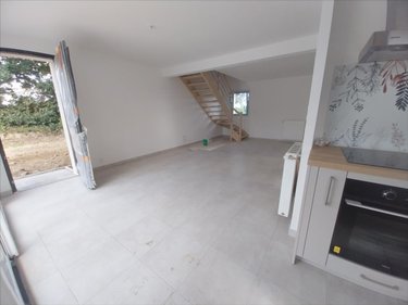 Location maison Dol-de-Bretagne 35120 Ille-et-Vilaine 94 m2 4 pièces 1250 euros