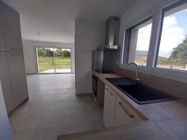 Location maison Dol-de-Bretagne 35120 Ille-et-Vilaine 94 m2 4 pièces 1100 euros