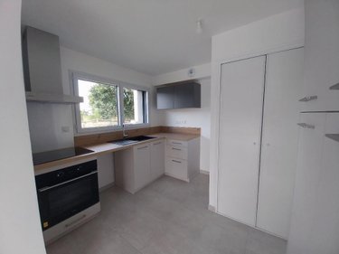 Location maison Dol-de-Bretagne 35120 Ille-et-Vilaine 94 m2 5 pièces 1150 euros