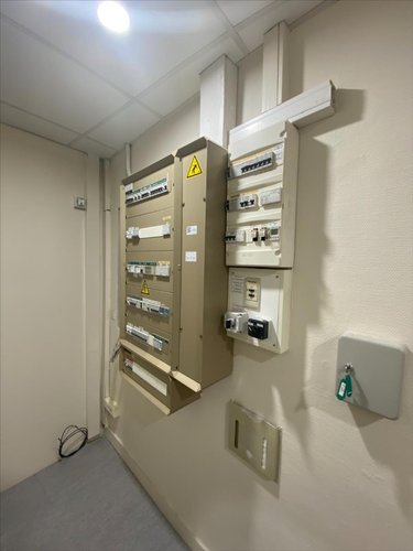 Location fonds et murs commerciaux Reims 51100 Marne 60 m2  710 euros
