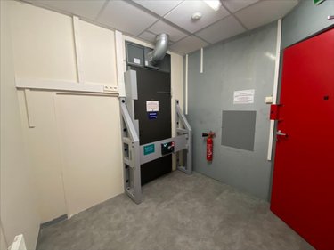 Location fonds et murs commerciaux Reims 51100 Marne 60 m2  710 euros