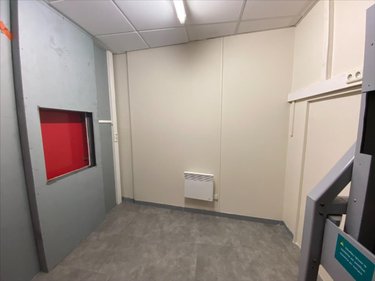 Location fonds et murs commerciaux Reims 51100 Marne 60 m2  710 euros