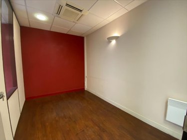 Location fonds et murs commerciaux Reims 51100 Marne 60 m2  710 euros