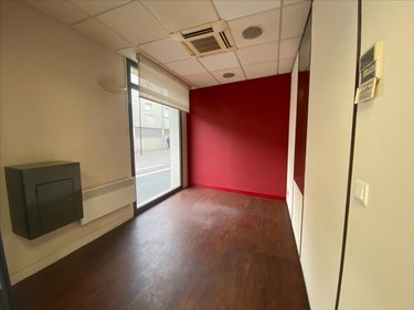 Location fonds et murs commerciaux Reims 51100 Marne 60 m2  710 euros