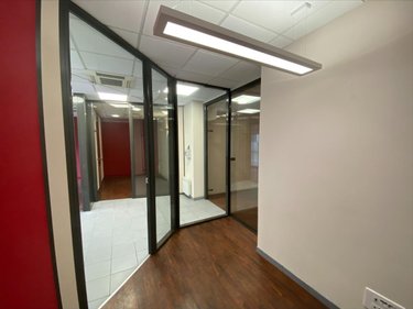 Location fonds et murs commerciaux Reims 51100 Marne 60 m2  710 euros