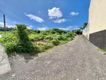 Terrain a batir a vendre Saint-Pierre 97410 Réunion 350 m2  139900 euros