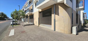Fonds et murs commerciaux a vendre Saint-Pierre 97410 Réunion 283 m2  580000 euros