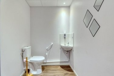 Location fonds et murs commerciaux Rennes 35000 Ille-et-Vilaine 82 m2  1510 euros