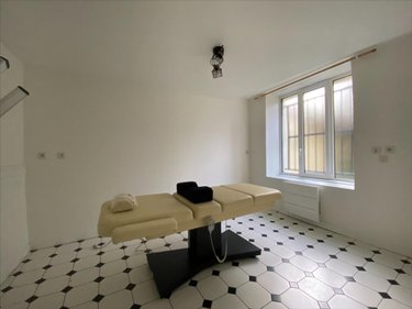Location fonds et murs commerciaux Dol-de-Bretagne 35120 Ille-et-Vilaine 61 m2  750 euros