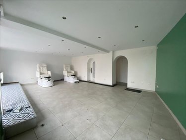Location fonds et murs commerciaux Dol-de-Bretagne 35120 Ille-et-Vilaine 61 m2  750 euros