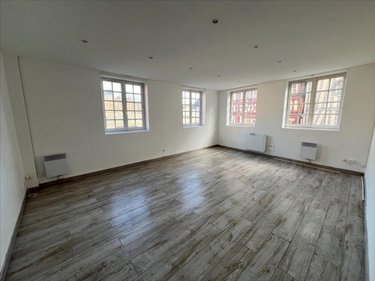 Fonds et murs commerciaux a vendre Rouen 76000 Seine-Maritime 285 m2  674000 euros