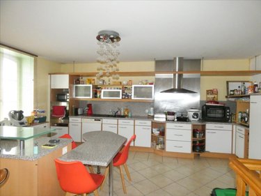 Maison a vendre Pleyben 29190 Finistère 188 m2 7 pièces 182650 euros