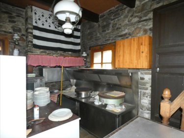 Maison a vendre Pleyben 29190 Finistère 297 m2 17 pièces 229000 euros