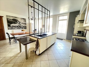 Maison a vendre Marans 17230 Charente-Maritime 236 m2 6 pièces 556200 euros