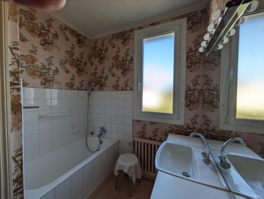 Maison a vendre Les Herbiers 85500 Vendée 119 m2 8 pièces 206000 euros