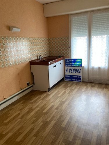 Appartement a vendre Carhaix-Plouguer 29270 Finistère 72 m2 2 pièces 121325 euros