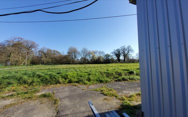 Location fonds et murs commerciaux Carhaix-Plouguer 29270 Finistère 1000 m2  1000 euros