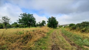 Bien agricole a vendre Luçay-le-Mâle 36360 Indre  119900 euros