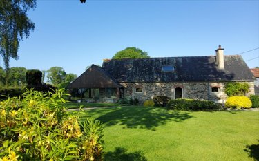 Maison a vendre Carhaix-Plouguer 29270 Finistère 117 m2 7 pièces 220500 euros