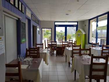 Fonds et murs commerciaux a vendre Sainte-Mère-Église 50480 Manche 200 m2  477000 euros