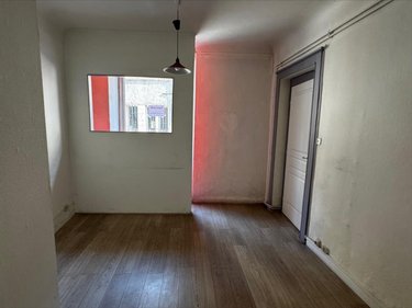 Fonds et murs commerciaux a vendre Dole 39100 Jura 77 m2  80000 euros