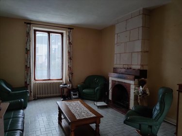 Maison a vendre Luché-Pringé 72800 Sarthe 216 m2 8 pièces 159000 euros