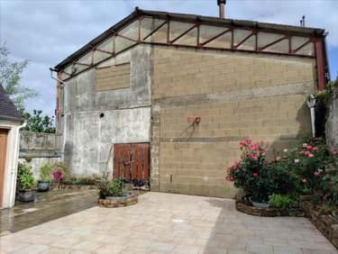 Maison a vendre Luché-Pringé 72800 Sarthe 216 m2 8 pièces 159000 euros