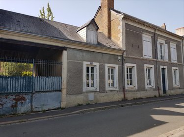 Maison a vendre La Flèche 72200 Sarthe 227 m2 10 pièces 303920 euros