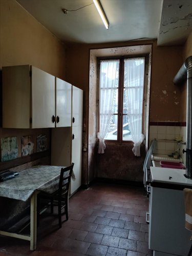 Maison a vendre Luché-Pringé 72800 Sarthe 140 m2 10 pièces 43000 euros