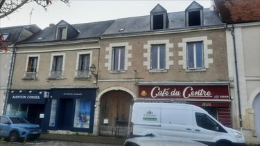 Immeuble a vendre Valençay 36600 Indre 270 m2  75250 euros