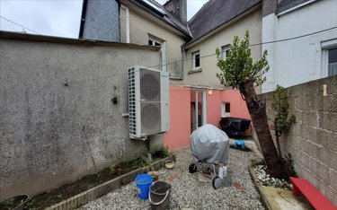 Maison a vendre Carhaix-Plouguer 29270 Finistère 100 m2 7 pièces 157500 euros
