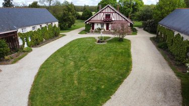 Divers a vendre Pressigny-les-Pins 45290 Loiret 480 m2  885900 euros