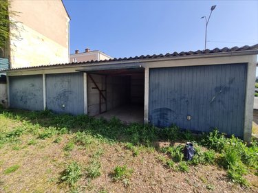 Garage et parking a vendre Bessé-sur-Braye 72310 Sarthe 136 m2  29400 euros