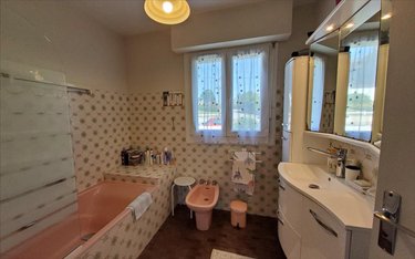 Maison a vendre Carhaix-Plouguer 29270 Finistère 113 m2 7 pièces 231000 euros