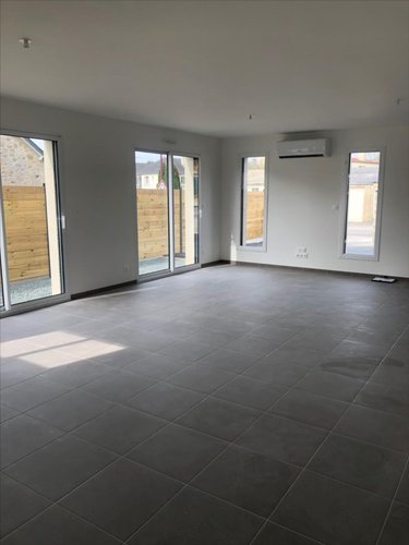 Location maison Valognes 50700 Manche 80 m2 4 pièces 1050 euros