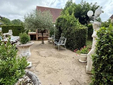 Maison a vendre Saint-Germain-du-Puy 18390 Cher 183 m2 5 pièces 386250 euros