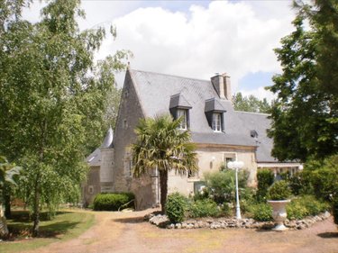 Maison a vendre Saint-Germain-du-Puy 18390 Cher 183 m2 5 pièces 386250 euros