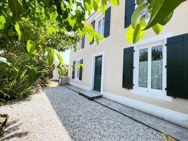 Maison a vendre La Jarrie 17220 Charente-Maritime 233 m2 6 pièces 576800 euros