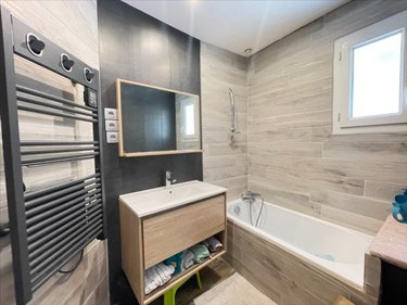 Maison a vendre La Jarrie 17220 Charente-Maritime 130 m2 5 pièces 330000 euros